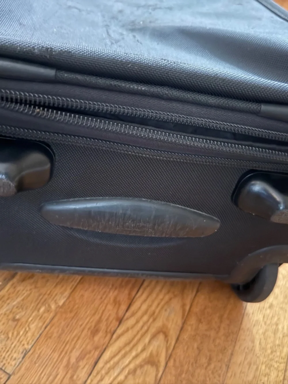 Tumi Alpha 22